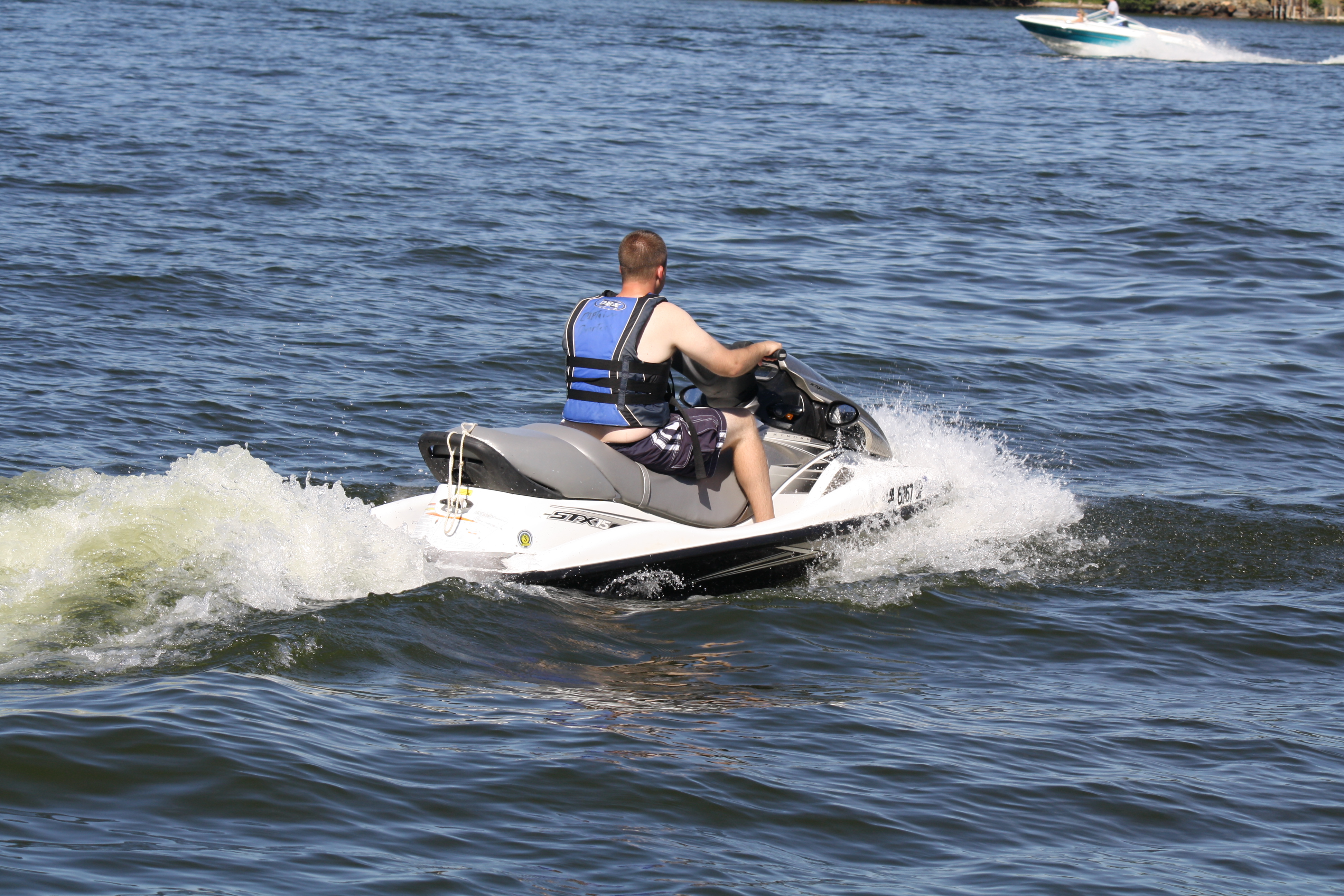 pleasure boats pontoon boats